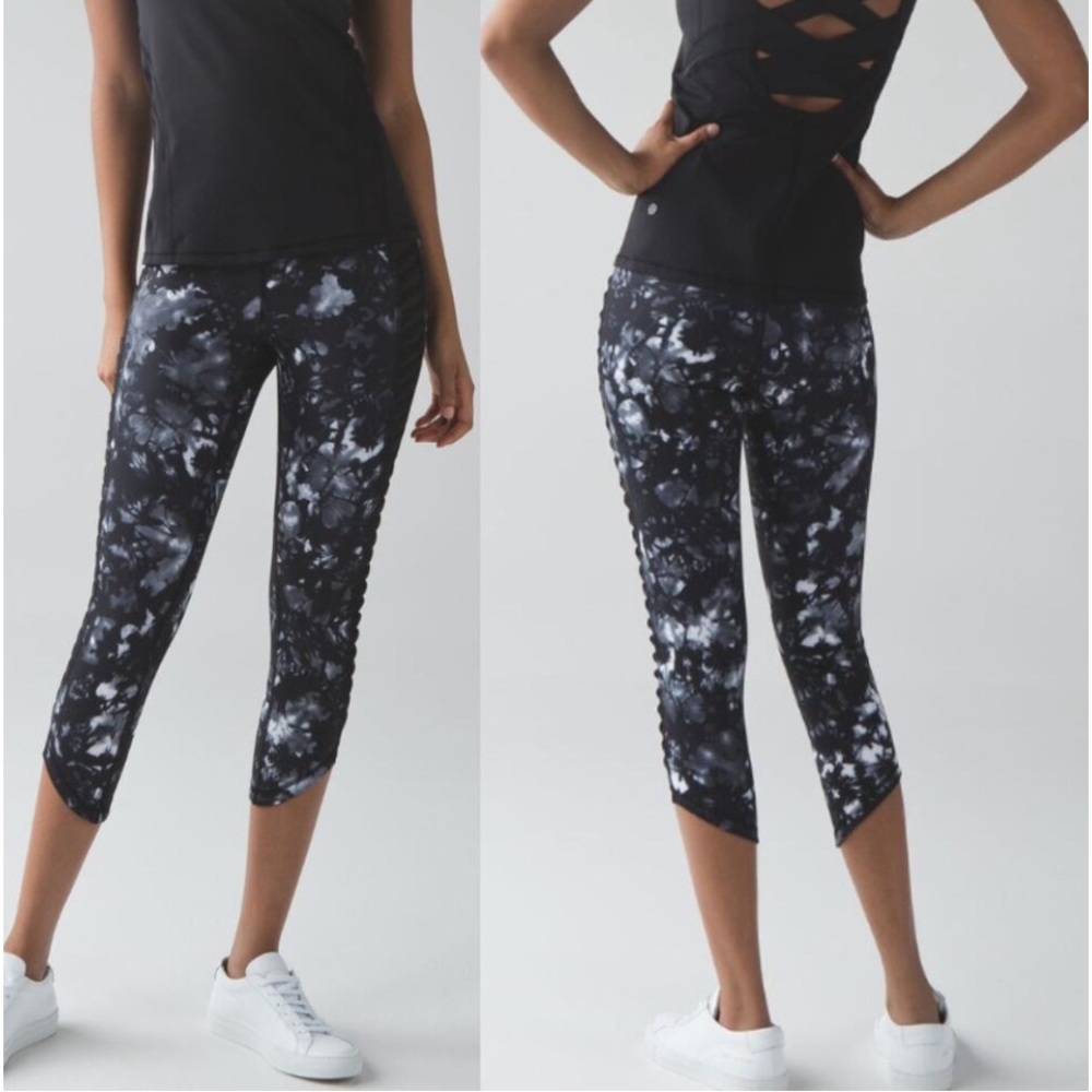 Lululemon Sunshine Salutation Crop Mesh Panel Legging Dusk
Dye Black White Sz 6